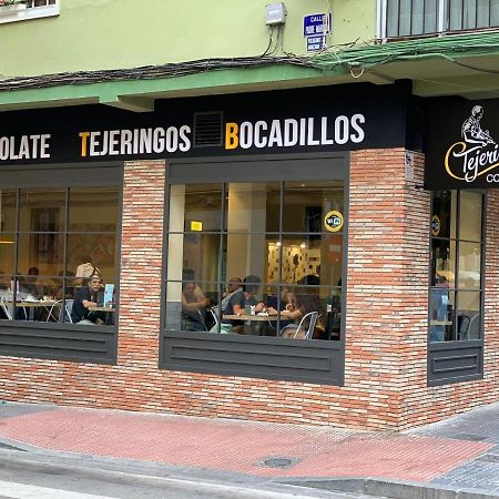 Precioso Apartamento Con Patio Málaga Exteriör bild