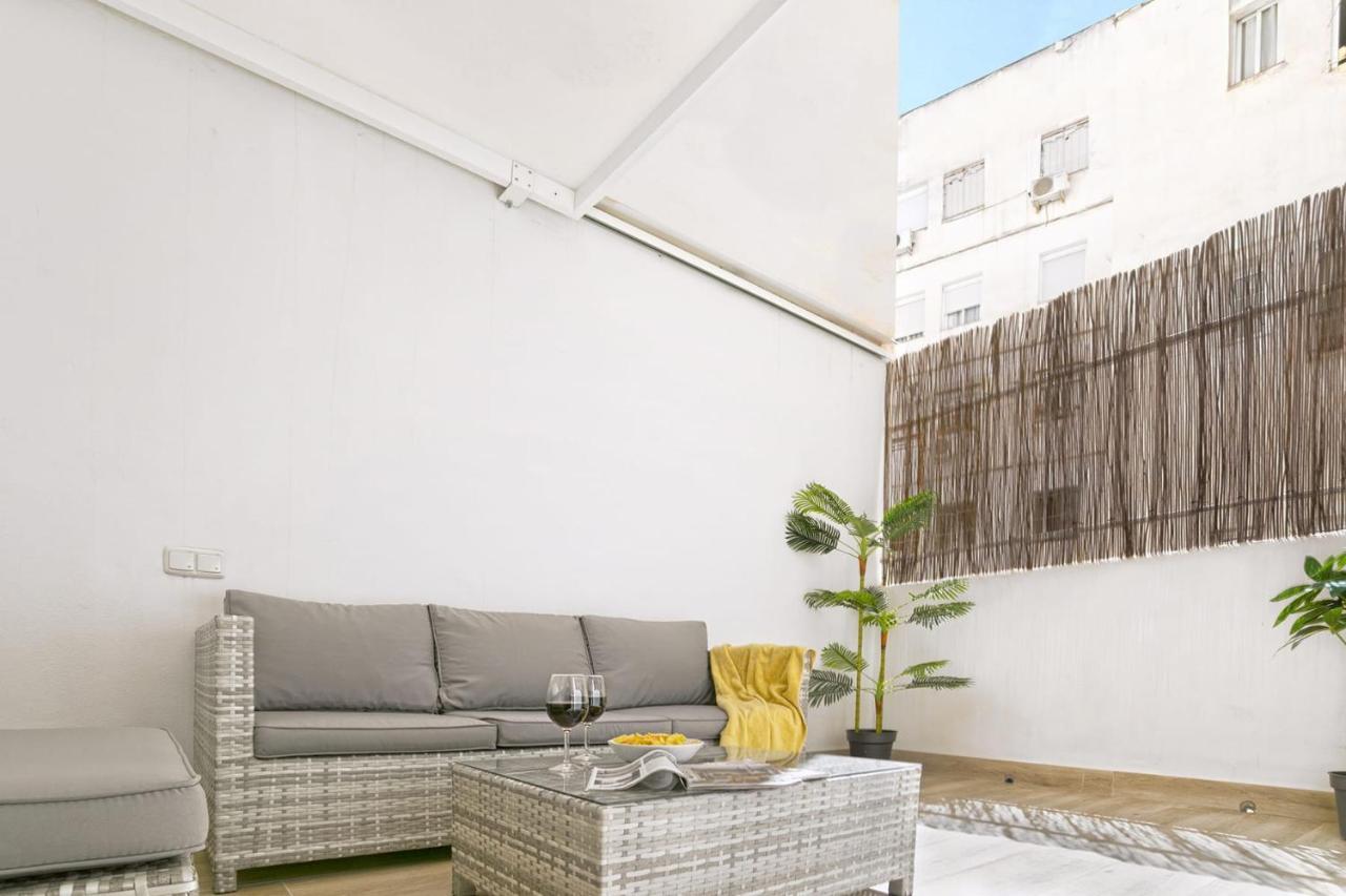 Precioso Apartamento Con Patio Málaga Exteriör bild