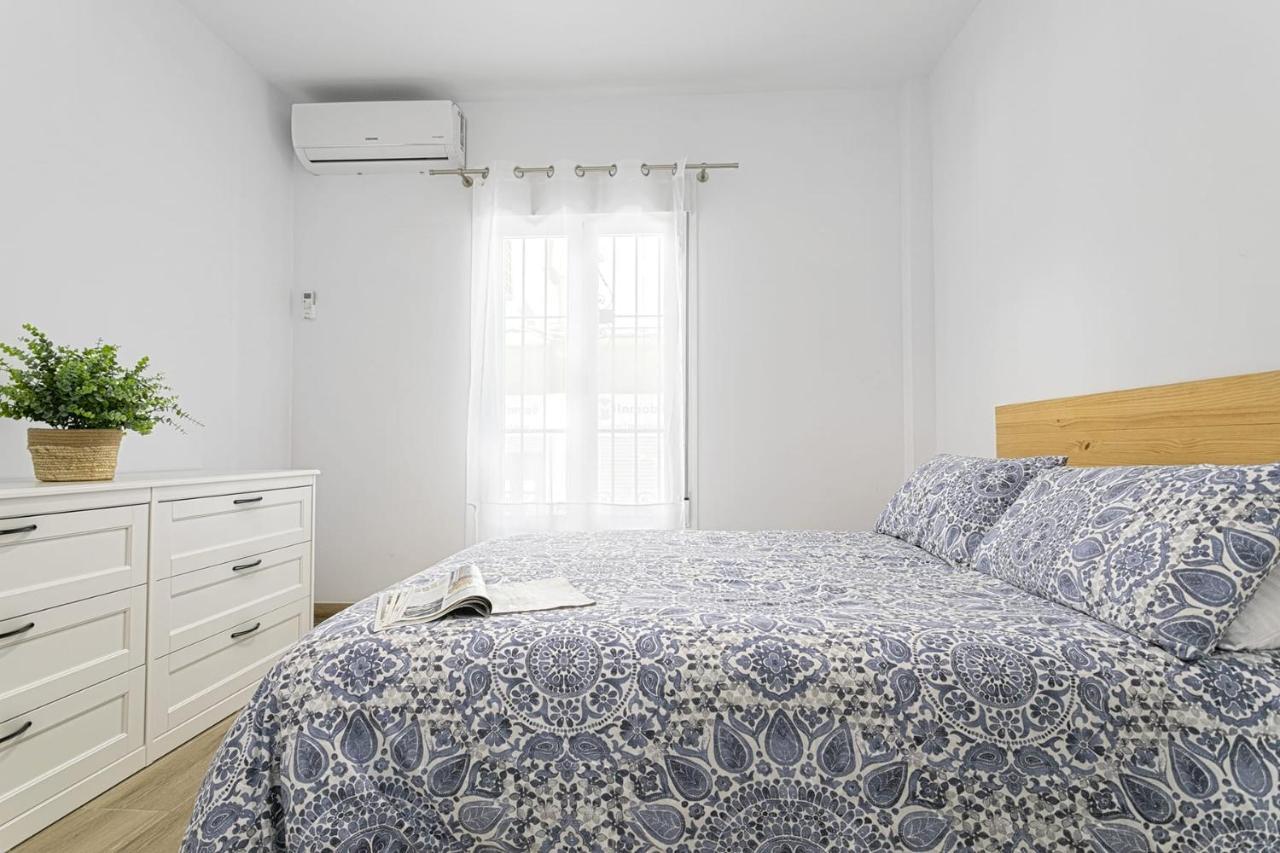 Precioso Apartamento Con Patio Málaga Exteriör bild