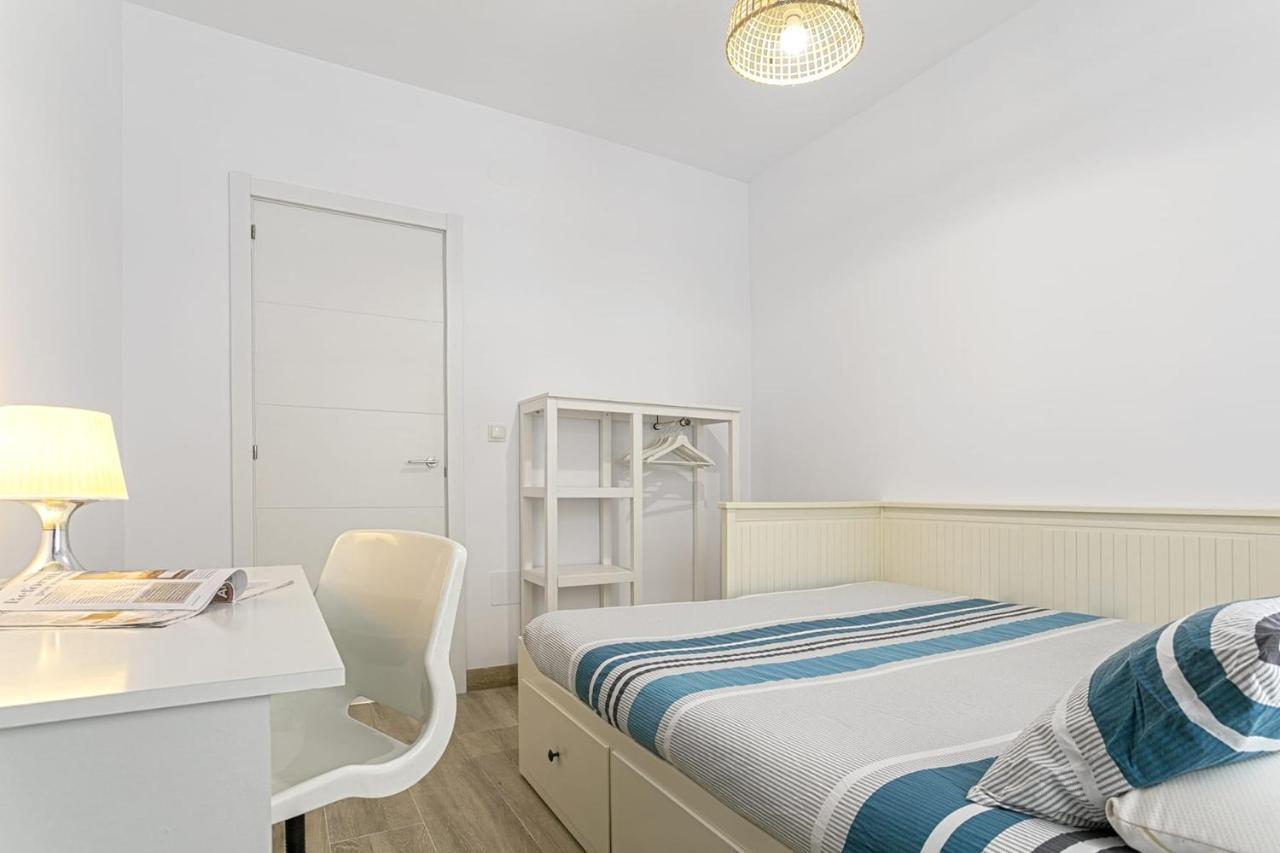 Precioso Apartamento Con Patio Málaga Exteriör bild