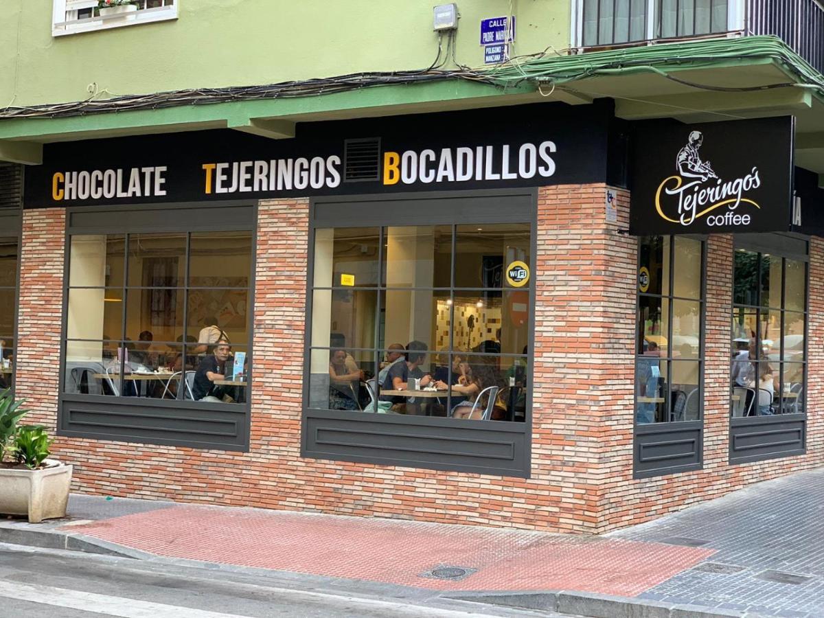 Precioso Apartamento Con Patio Málaga Exteriör bild